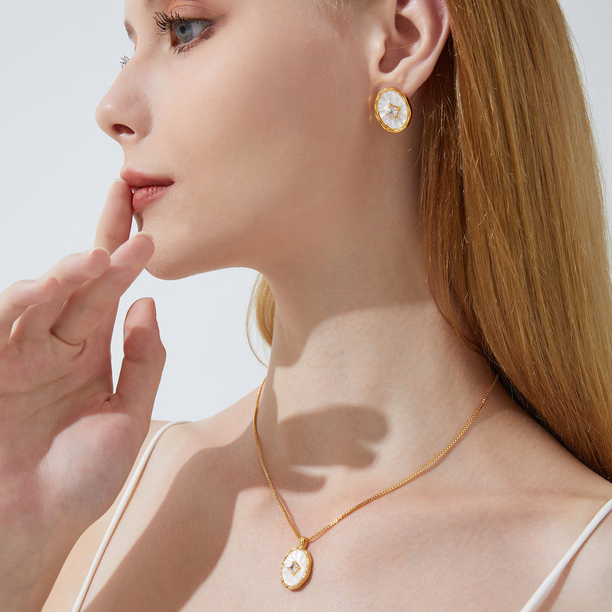 Ethereal Lumière - 18K Natural Mother-of-Pearl & Zircon Stud Earrings & Necklace Jewelry Set