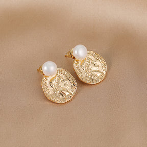 Ramona - Pendientes Elegantes de Perlas Naturales de 18K con Monedas