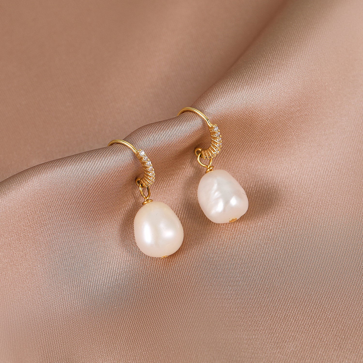 White Anna - 18K Bejeweled Classic Natural Pearl Drop Earrings