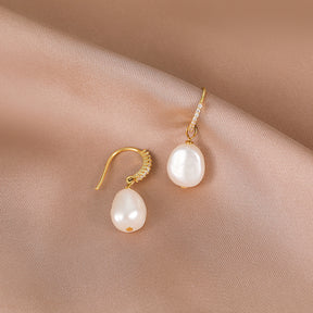 White Anna - Pendientes clásicos de perlas naturales con joyas de 18 quilates