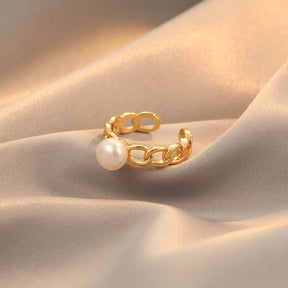 Anita - 18K Modern Natural Pearl Ring