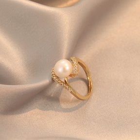 Hera - 18K Bejeweled Stunning Natural Pearl Ring