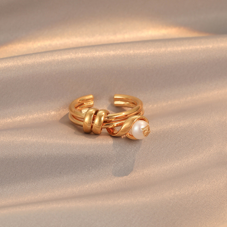 Tana - 18K Modern Gold Foil Natural Pearl Ring