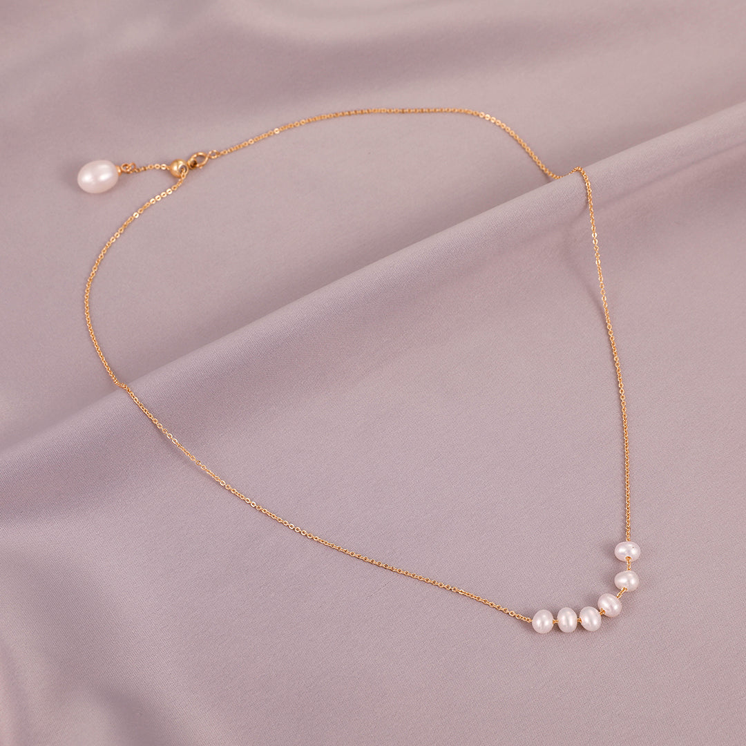 Freya - 18K Dainty Natural Pearls Pendant Necklace