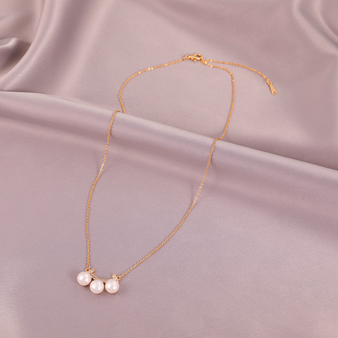 Athena - 18K Delicate Bejeweled Geometric Curved Natural Pearl Necklace