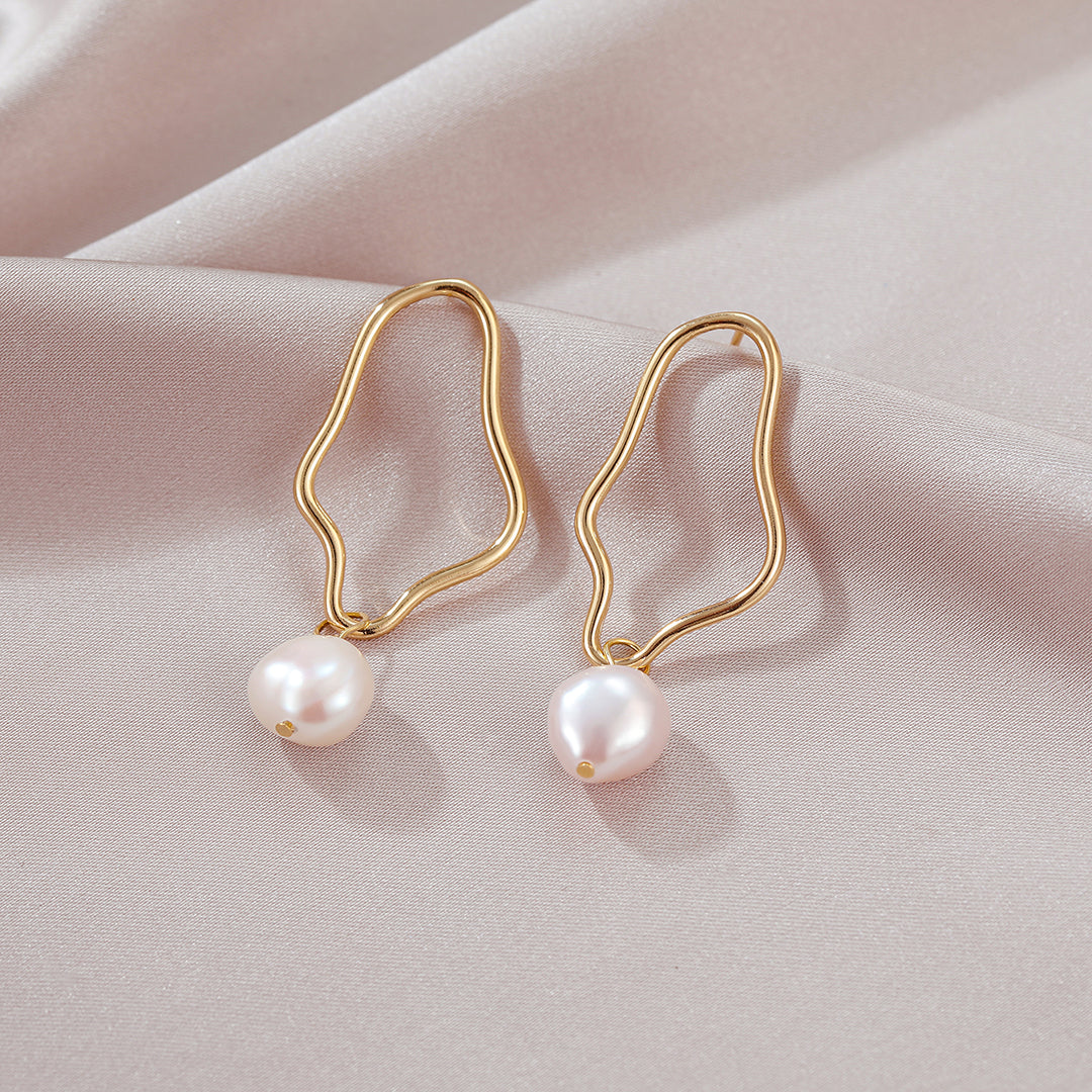 Paige - 18K Modern Single Natural Pearl Drop Earrings