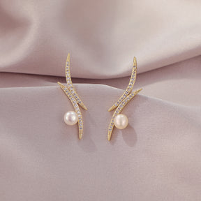 Noa - 18K Bejeweled Modern Natural Pearl Stud Earrings