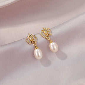 Éléphant - 18K Luxury Bejeweled Elephant Natural Pearl Stud Earrings