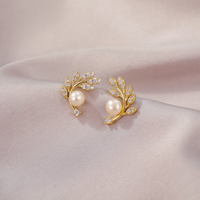 Aurum Folia - 18K Bejeweled Leaf-Shaped Natural Pearl Stud Earrings