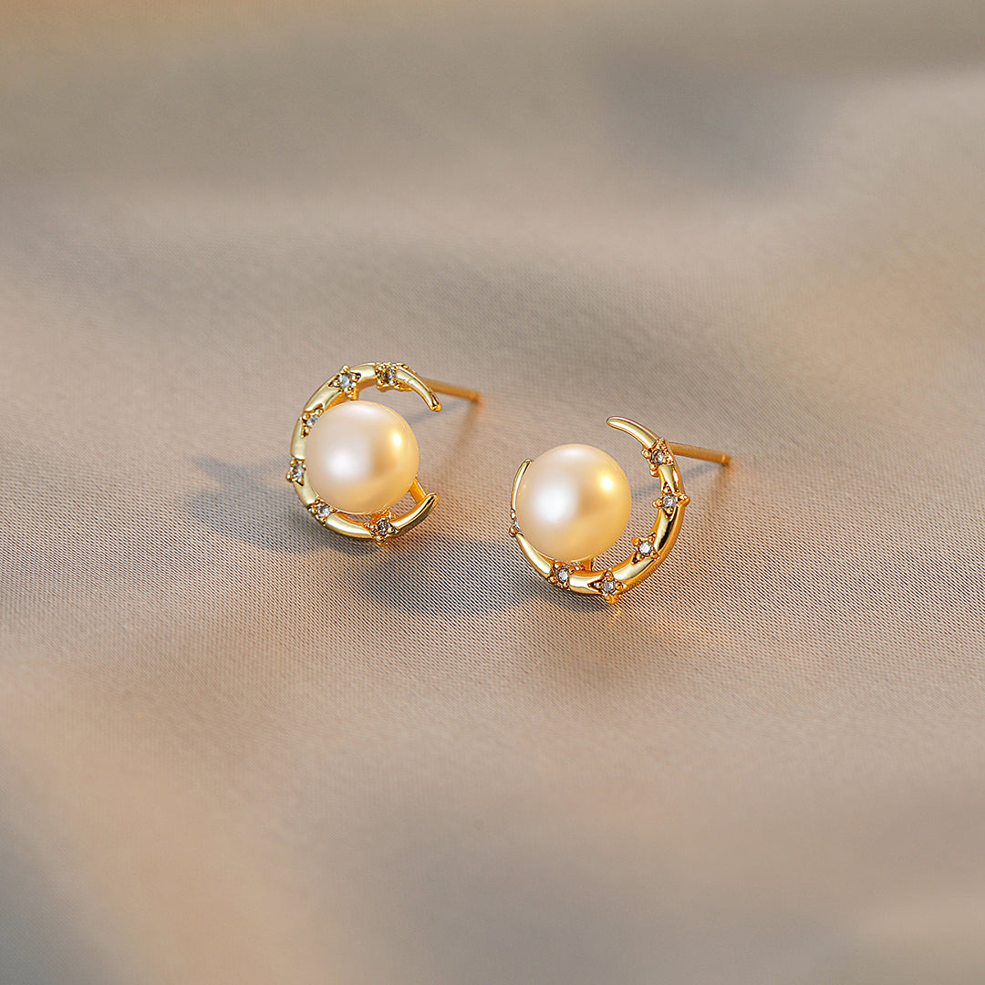 Phoebe - Pendientes elegantes de perlas naturales de 18 quilates