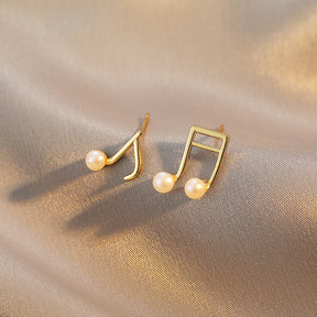 Melody - 18K Artistic Natural Pearls Mismatched Stud Earrings