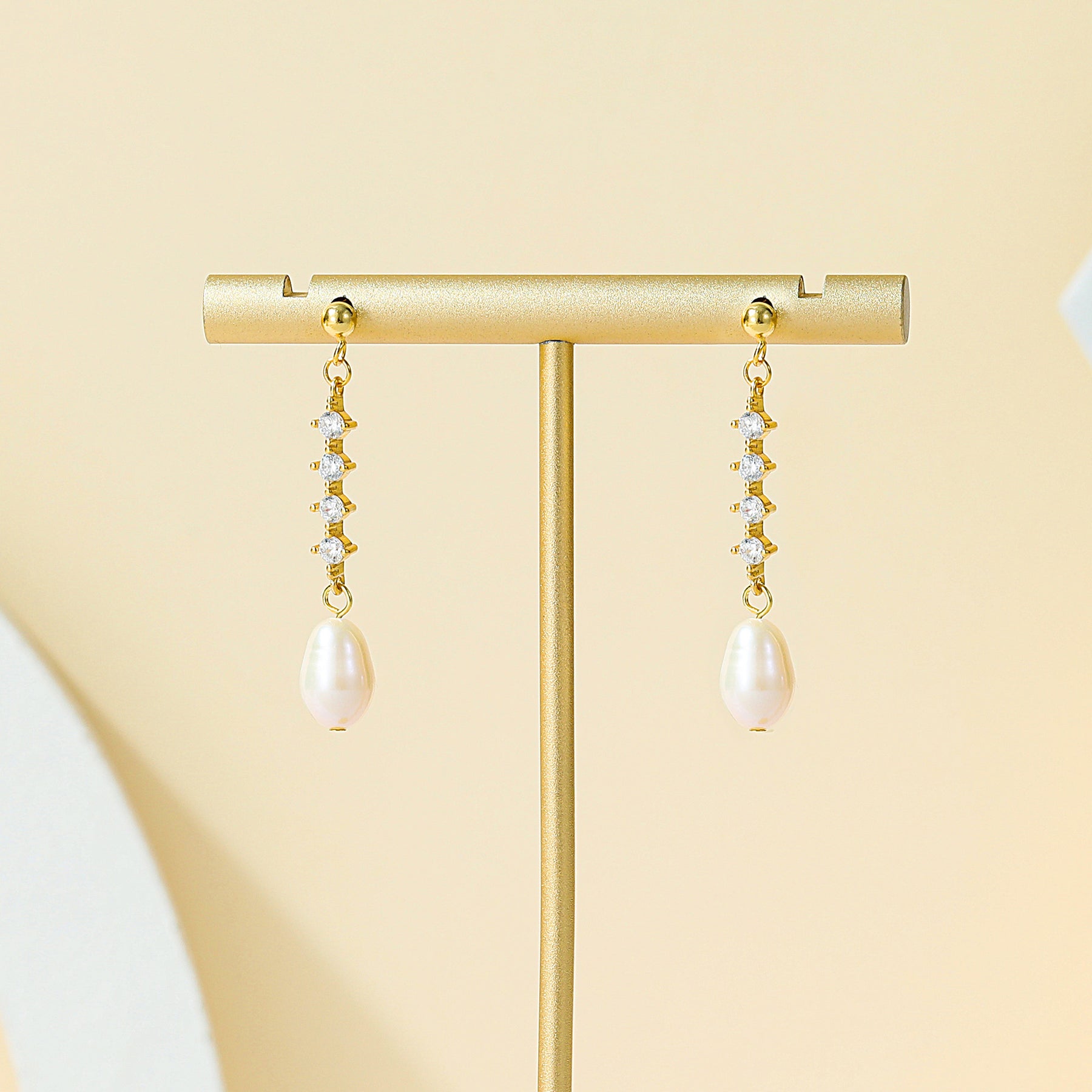 Elaine - 18K Bejeweled Shiny Teardrop Natural Pearl Ear Danglers Drop Earrings