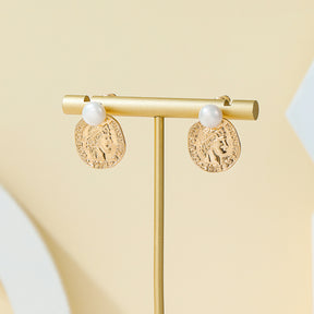 Ramona - Pendientes Elegantes de Perlas Naturales de 18K con Monedas