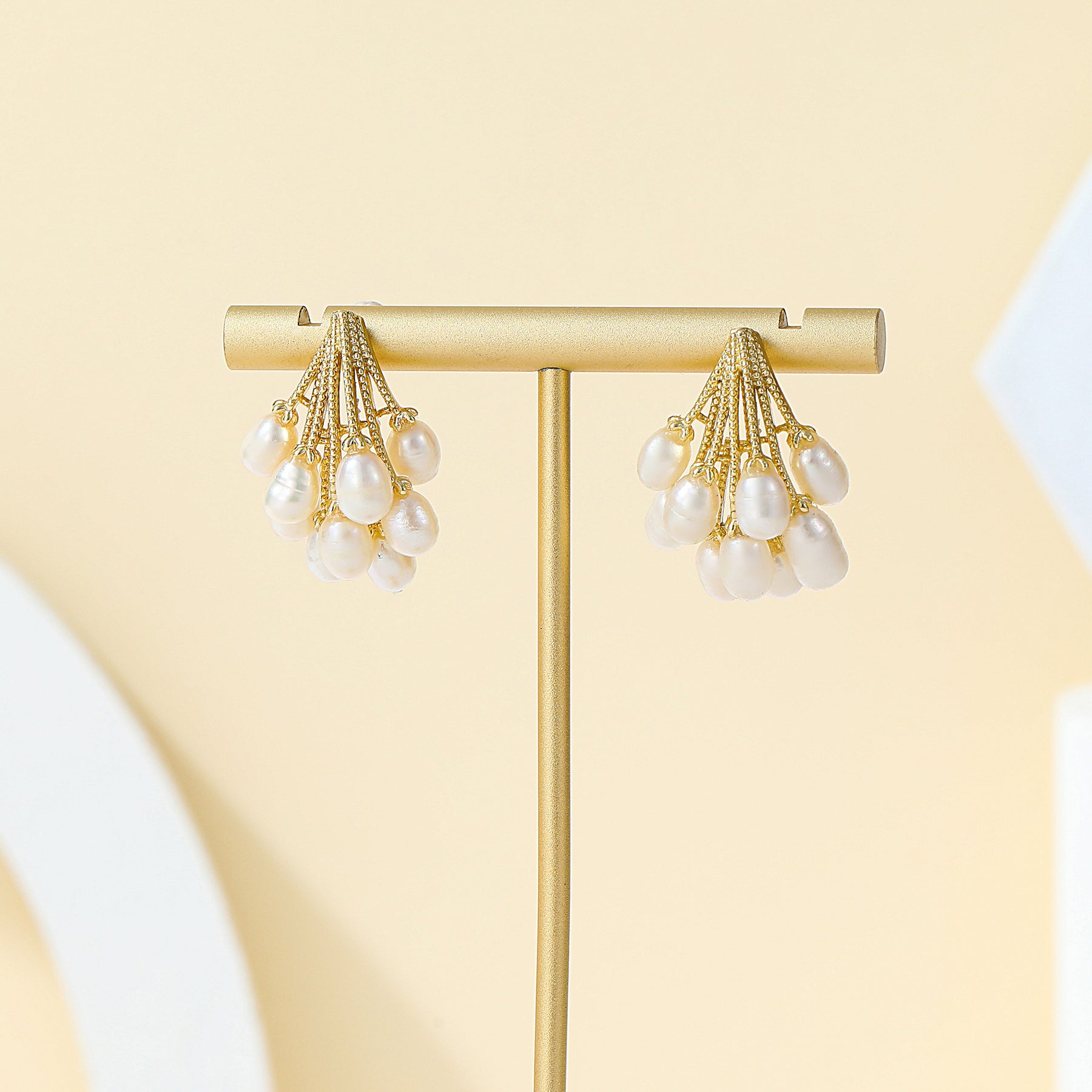 Audrey - 18K Elegant Grape-shaped Natural Pearl Earrings