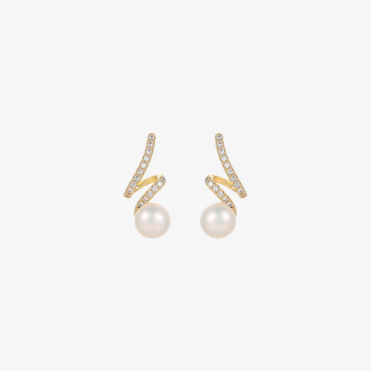 Brooklyn - Aretes de perlas naturales brillantes con joyas de 18 quilates