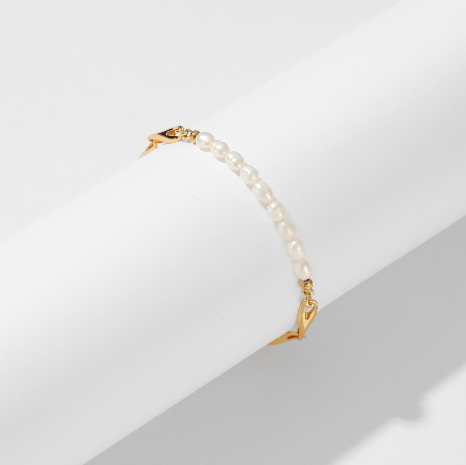 Sophia - 18K Elegant Natural Pearls Bracelet