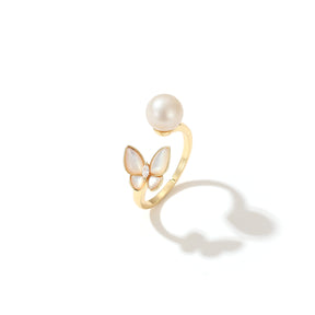 Maia - Anillo de mariposa de nácar y perla natural delicada de 18 quilates