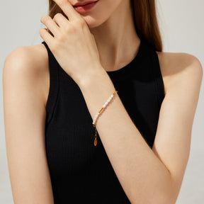 Carolina - 18K Dainty Natural Pearls Bracelet with Delicate Chain