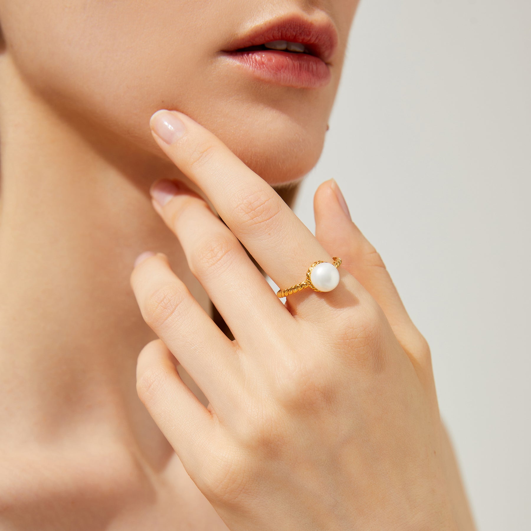 Pearl Ring (14k gold, natural pearl, black rhodium) : r/jewelry