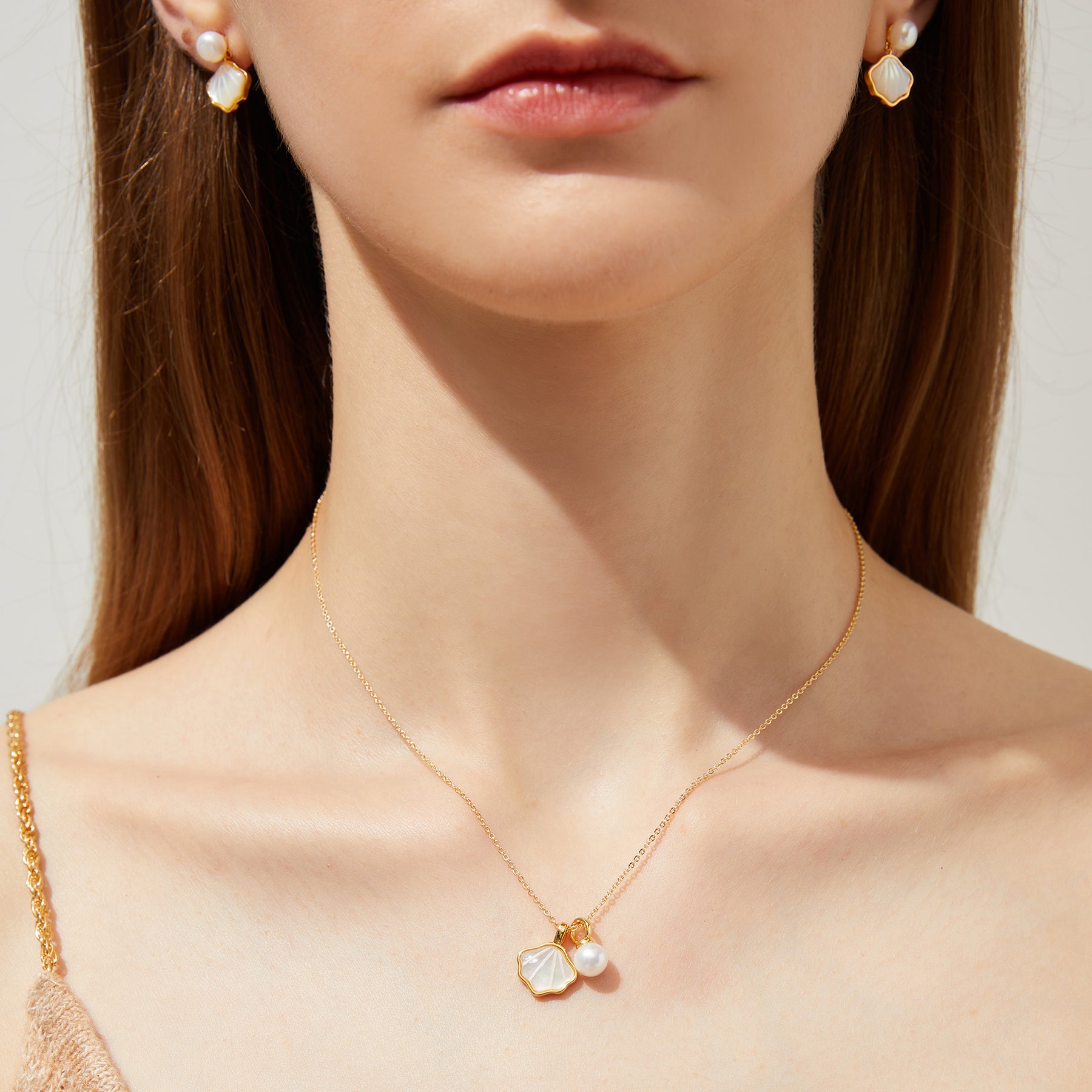 Océane - 18K Shell Shaped Natural Pearl & Mother-of-Pearl Earrings & Necklace & Ring Jewelry Set