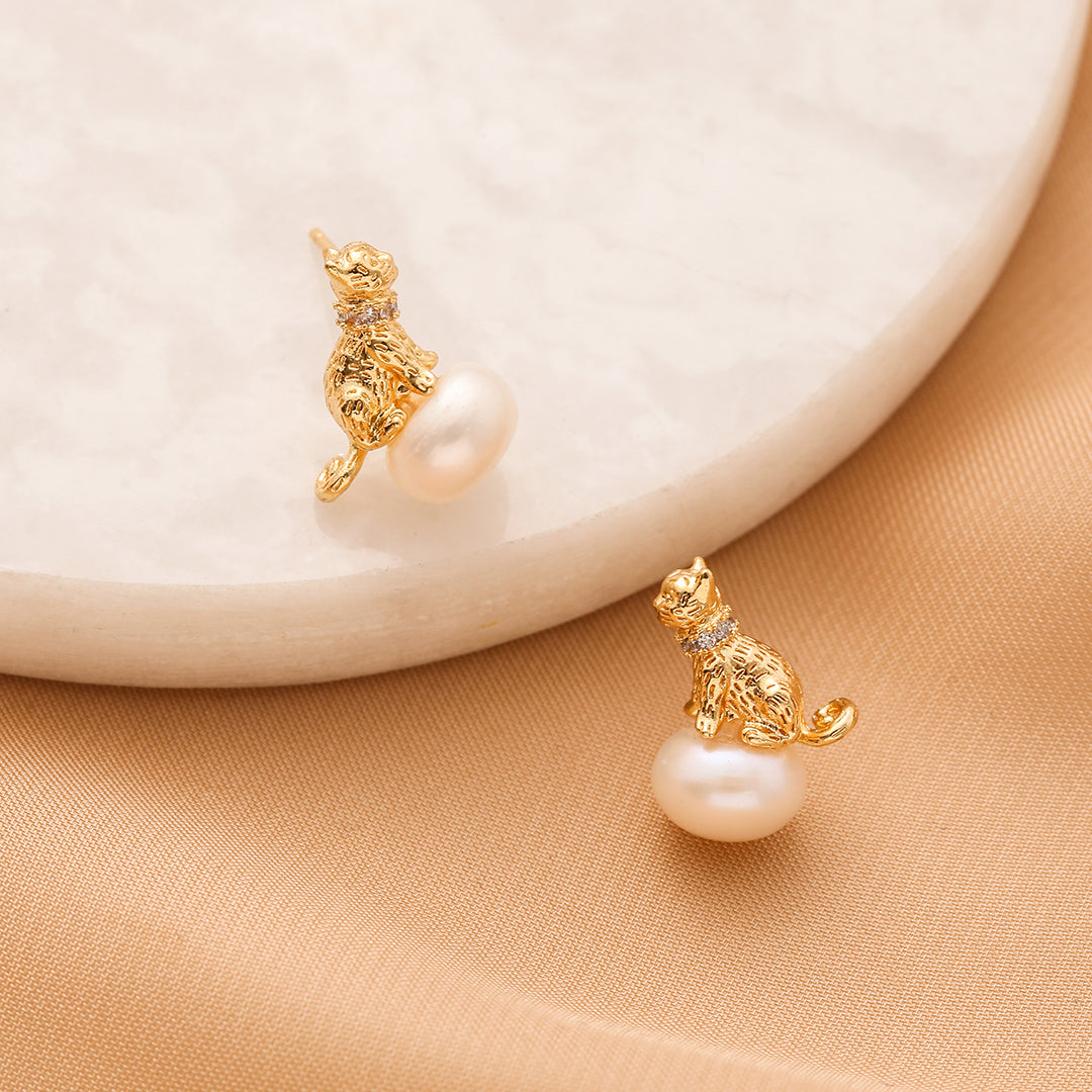 Chaton - 18K Lovely Cat Bejeweled Natural Pearl Stud Earrings